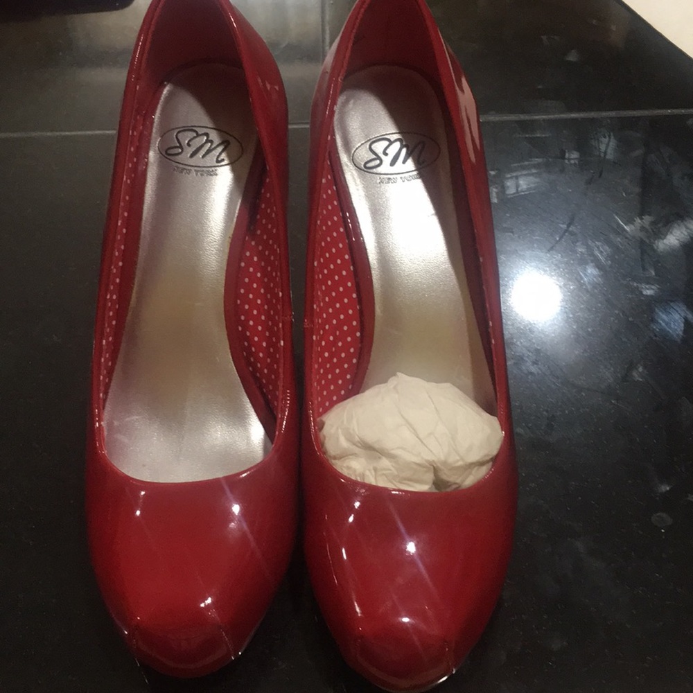 High heels - Picture 1 of 2